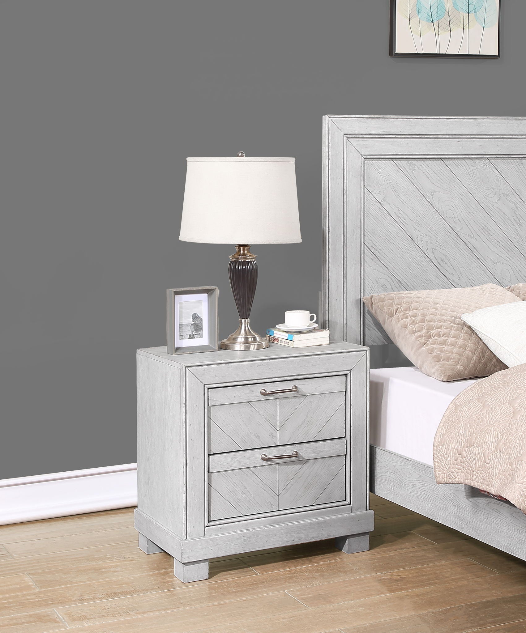 Montana - Nightstand